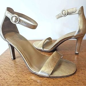 Naturalizer Kinsley Gold Leather Heels